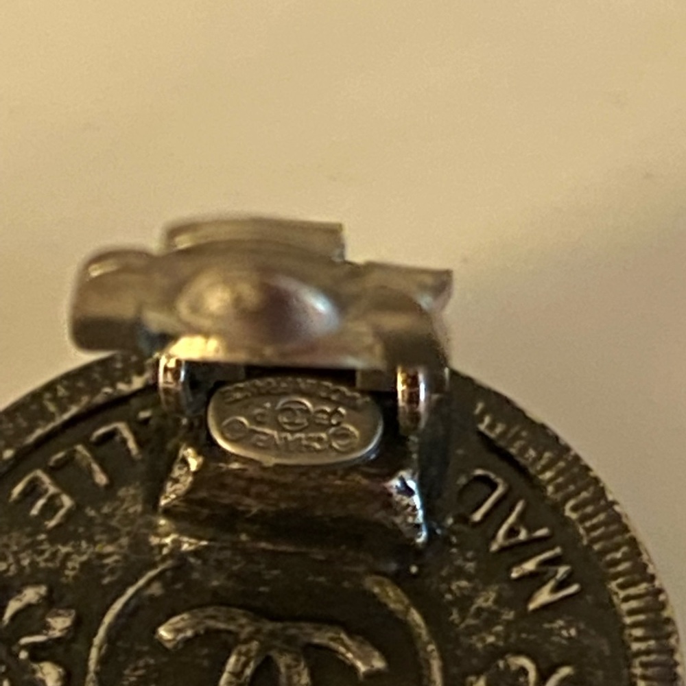 Chanel earrings RARE - Picture 2 of 6